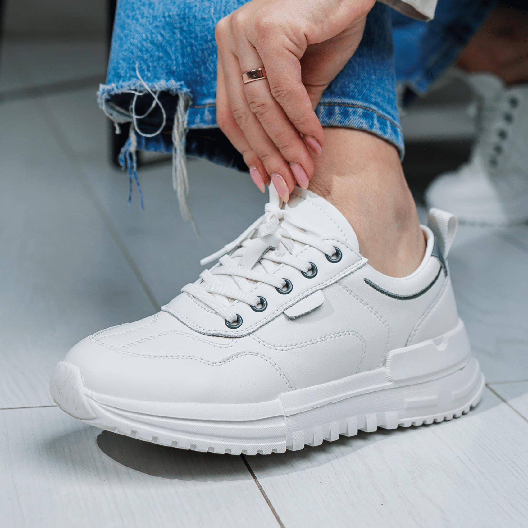 Women’s White Sneakers